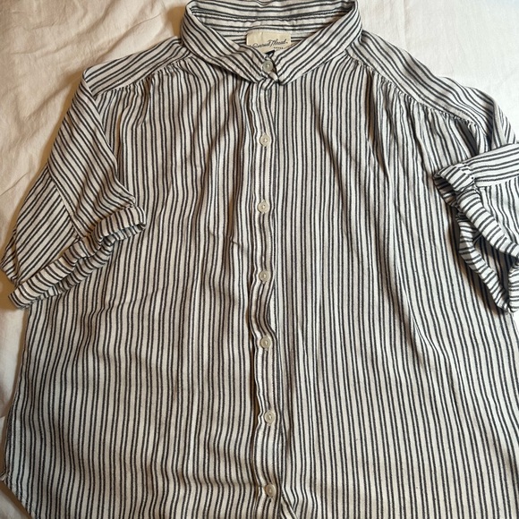 Universal Thread Blouse - Picture 3 of 4